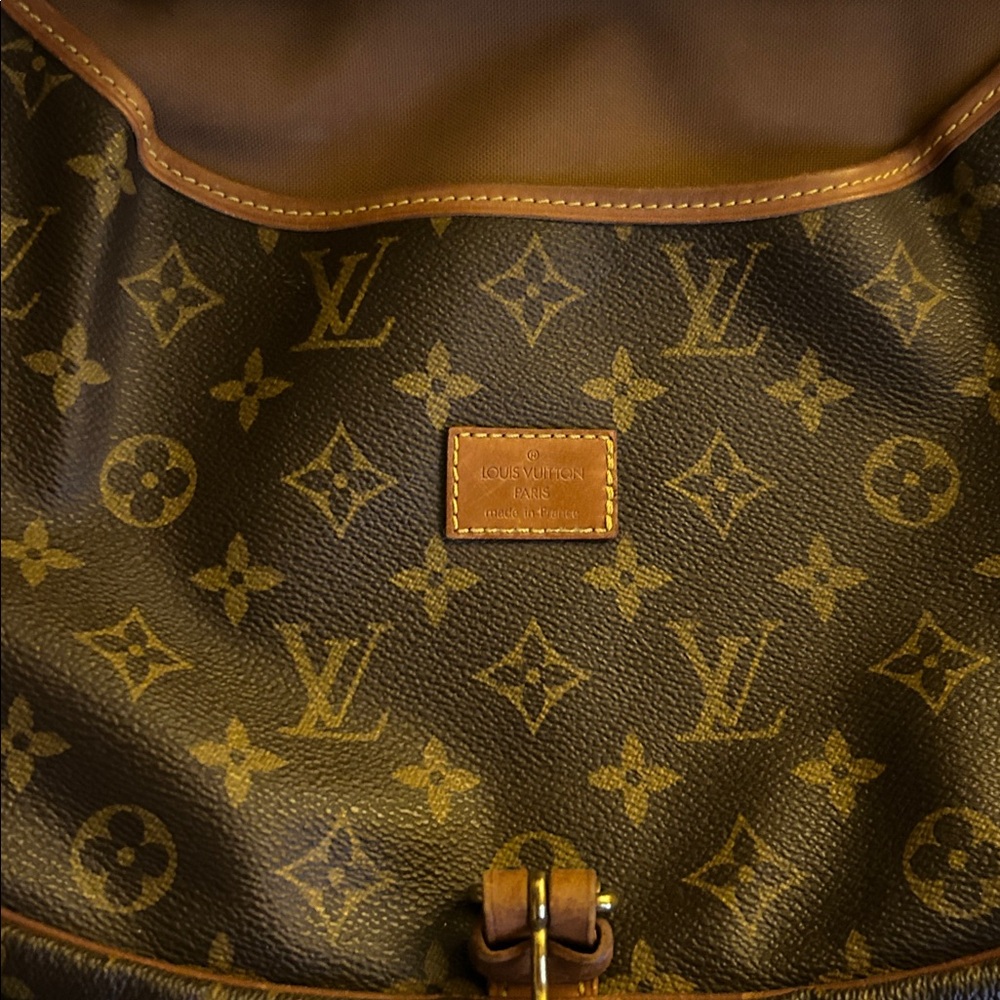 Louis Vuitton Brown Monogram Shoulder Bag - Picture 9 of 16